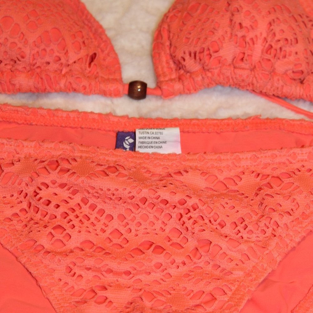 Reef & Rip Curl Bikini Set --- Two Pairs - image 4